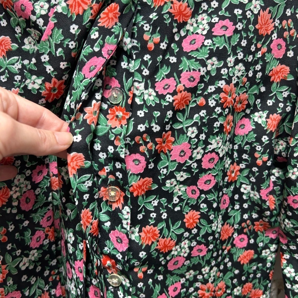 Vintage Long Sleeve Button Down Floral Shirt by Gregory. Womens size 10. - Picture 4 of 6